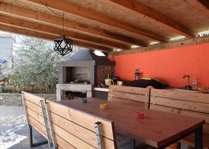 Apartment House Seaview