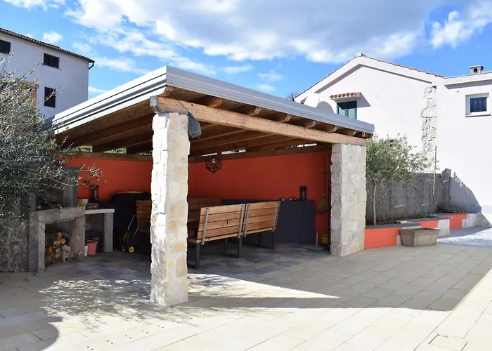 Apartment House Seaview *